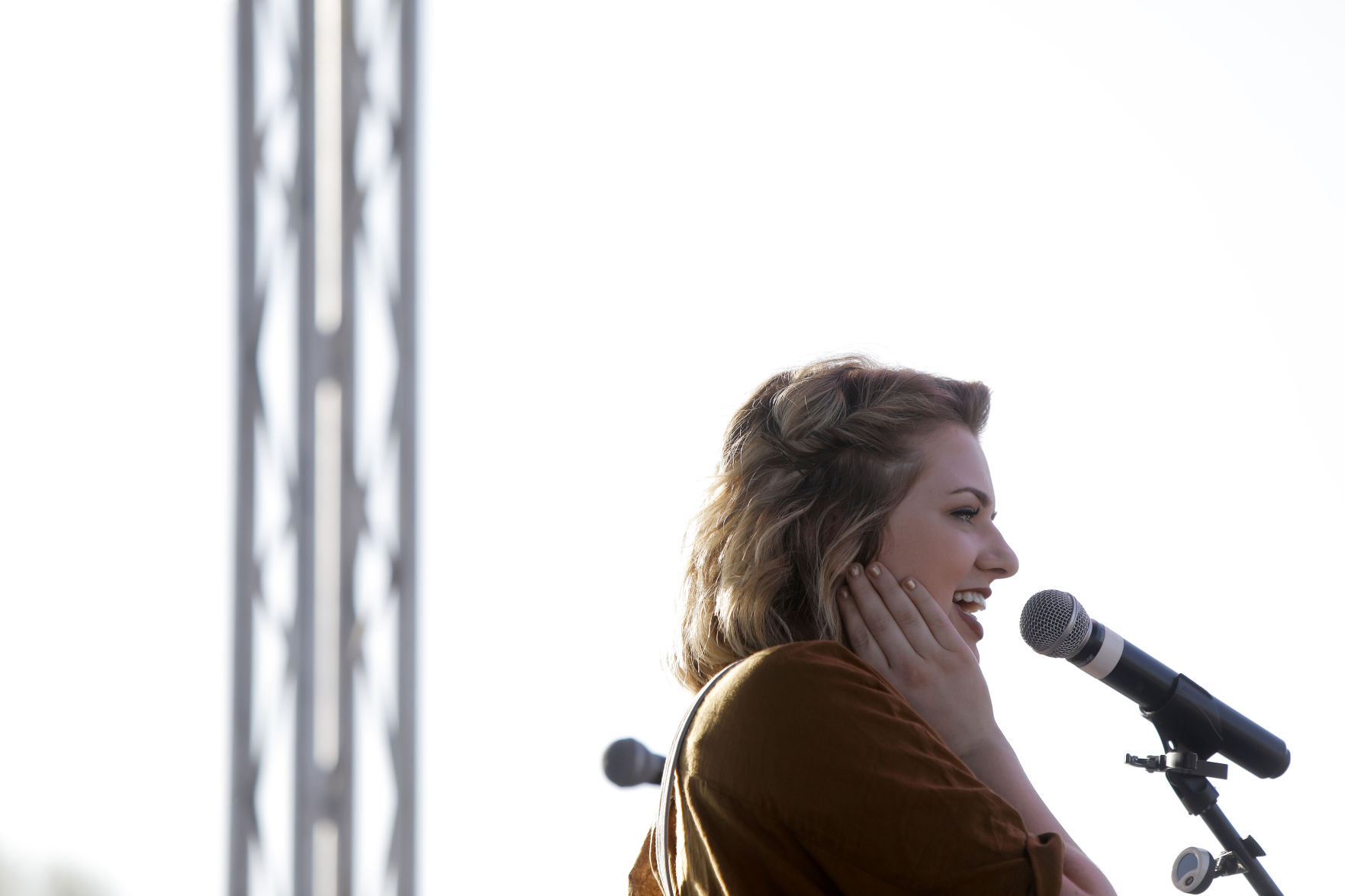 051518mp-Maddie-Poppe-concert-38